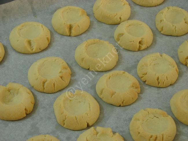 Reçel Dolgulu Kurabiye - Yapılışı (10/12) 