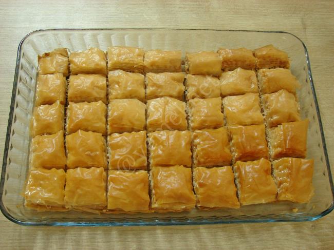Soğuk Baklava Nasıl Yapılır? (16/24) | Resimli Yemek Tarifleri