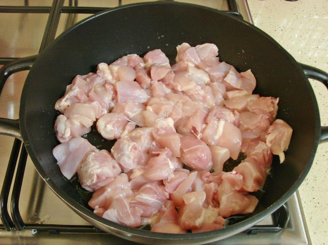 Tavuklu Mantar Sote - Yapılışı (4/12) 