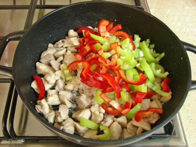 Tavuklu Mantar Sote - Yapılışı (6/12) 