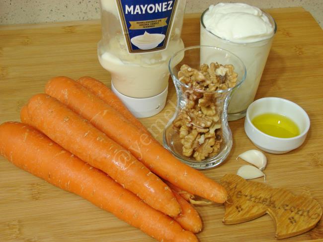 Cevizli Havuç Tarator - Yapılışı (1/8) 