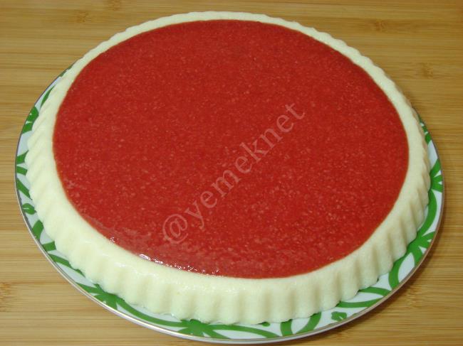 Çilek Soslu İrmik Tatlısı - Yapılışı (13/16) 