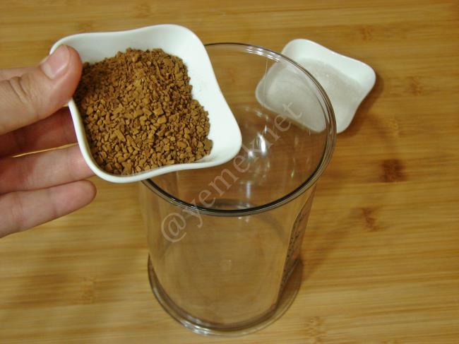 Dalgona Kahvesi - Yapılışı (2/12) 