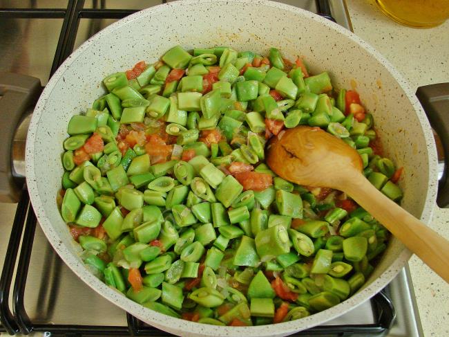 Karadeniz Usulü Fasulye Diblesi - Yapılışı (6/12) 