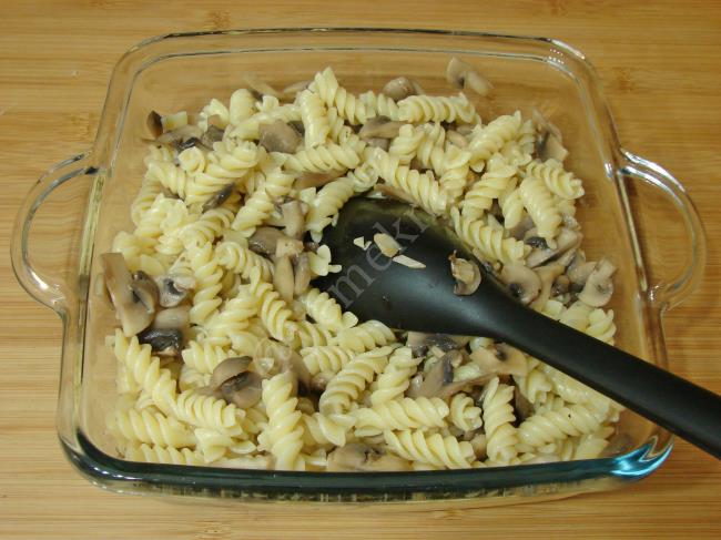 Mantarlı Fırın Makarna - Yapılışı (12/20) 