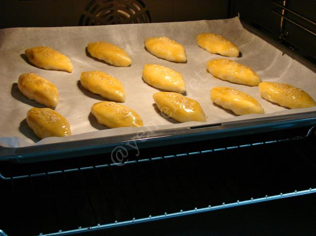 Mayasız Kıyır Poğaça - Yapılışı (12/16) 