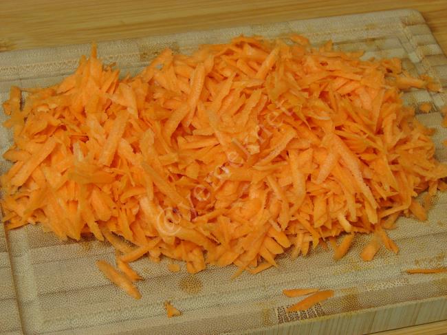 Semizotlu Havuç Tarator - Yapılışı (2/12) 