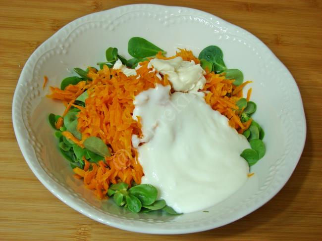 U yolgiz va juda kop siklar bor.