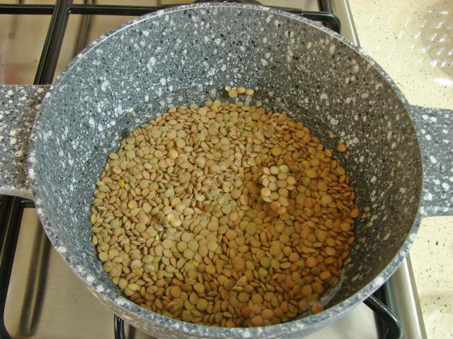 Tavuklu Yoğurtlu Mercimek Salatası - Yapılışı (2/12) 