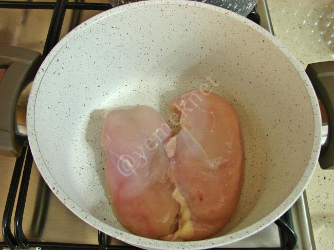 Tavuklu Yoğurtlu Mercimek Salatası - Yapılışı (3/12) 