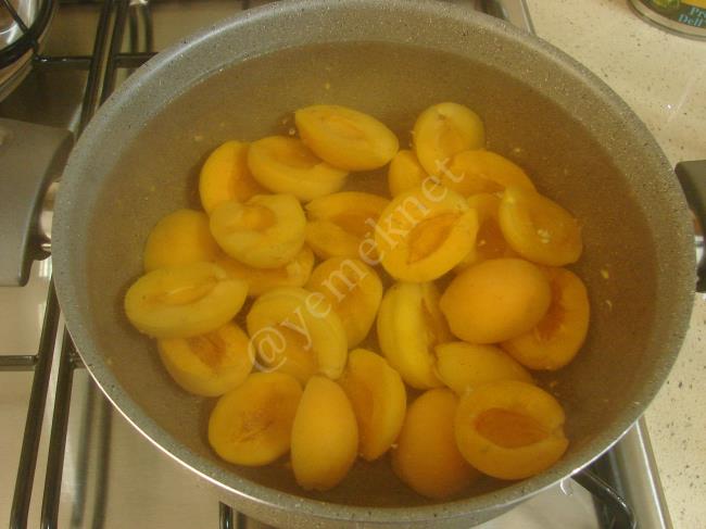 Taze Kayısı Kompostosu - Yapılışı (5/8) 