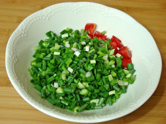 Taze Soğan Salatası - Yapılışı (5/8) 