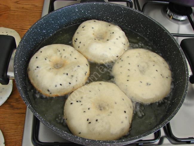 Çörek Otlu Pişi - Yapılışı (12/16) 