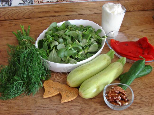 Kabaklı Semizotu Salatası - Yapılışı (1/12) 