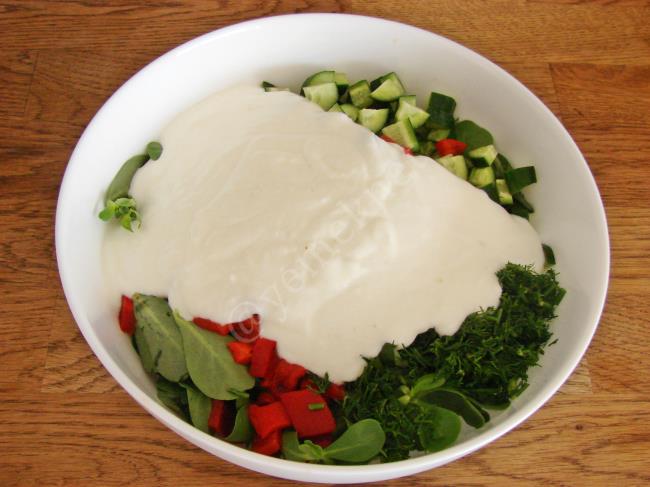 Kabaklı Semizotu Salatası - Yapılışı (8/12) 