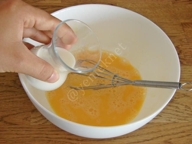 Tavada Bayat Simit Böreği - Yapılışı (4/16) 