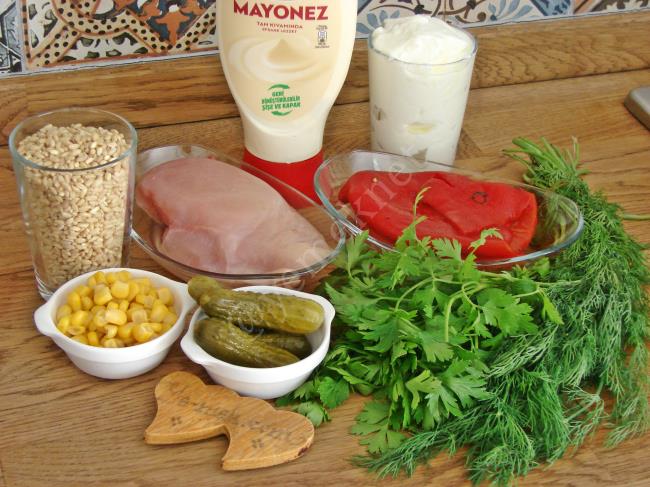 Tavuklu Buğday Salatası - Yapılışı (1/12) 