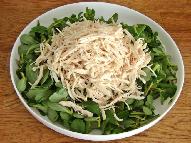 Tavuklu Semizotu Salatası - Yapılışı (5/12) 