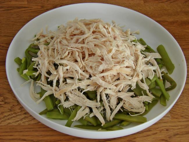 Tavuklu Taze Fasulye Salatası - Yapılışı (6/12) 