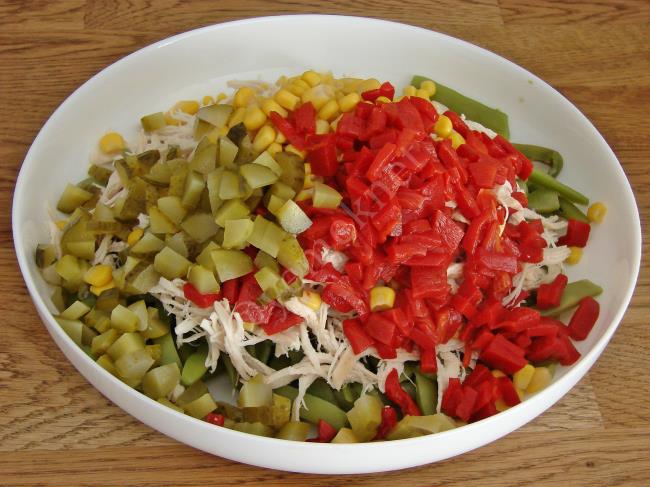 Tavuklu Taze Fasulye Salatası - Yapılışı (7/12) 