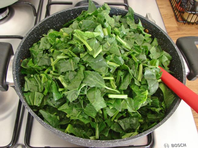 Yeşil Mercimekli Ispanak Yemeği - Yapılışı (8/12) 