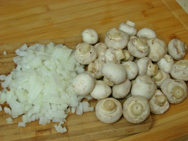 Bütün Mantar Kavurması - Yapılışı (2/8) 