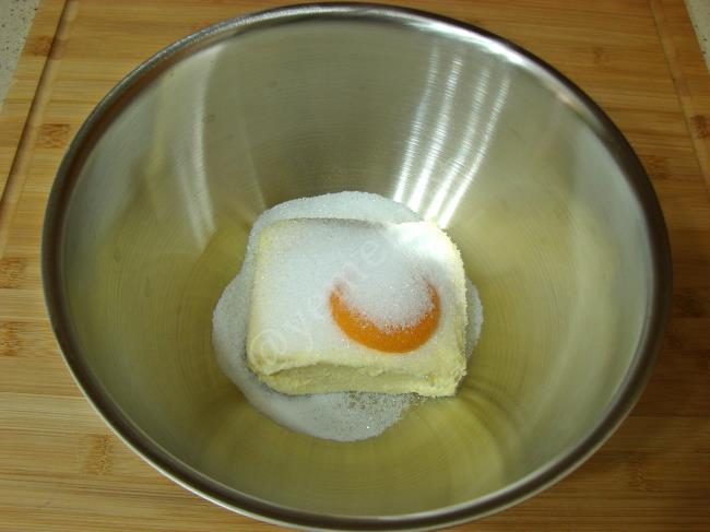 Cevizli Susamlı Tuzlu Kurabiye - Yapılışı (2/12) 