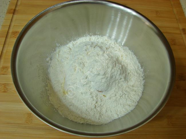 Cevizli Susamlı Tuzlu Kurabiye - Yapılışı (3/12) 