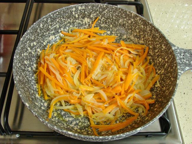 Havuçlu Bezelyeli Pilav - Yapılışı (7/16) 