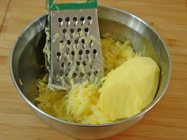 Kıymalı Rulo Patates - Yapılışı (2/20) 