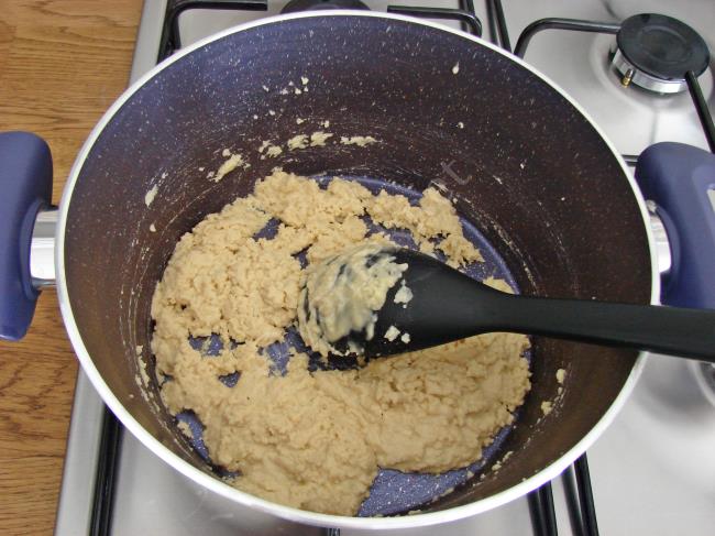 Kremalı Tavuk Göğsü Tatlısı - Yapılışı (3/12) 