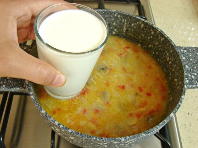 Sebzeli Mantar Çorbası - Yapılışı (11/16) 