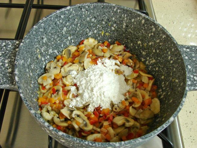 Sebzeli Mantar Çorbası - Yapılışı (9/16) 