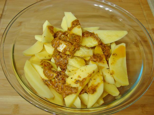 Fırında Hardal Soslu Patates - Yapılışı (6/12) 