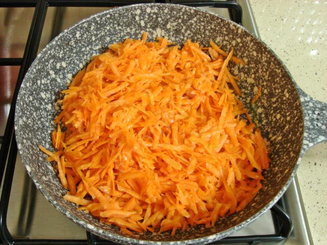 Havuçlu Brokoli Salatası - Yapılışı (3/12) 