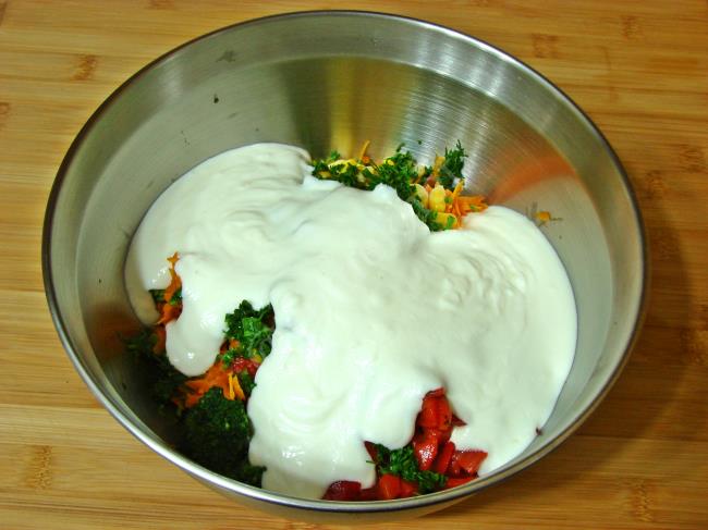 Havuçlu Brokoli Salatası - Yapılışı (9/12) 