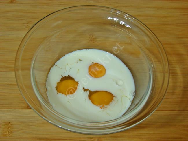 Kabartma Tozlu Omlet - Yapılışı (3/12) 