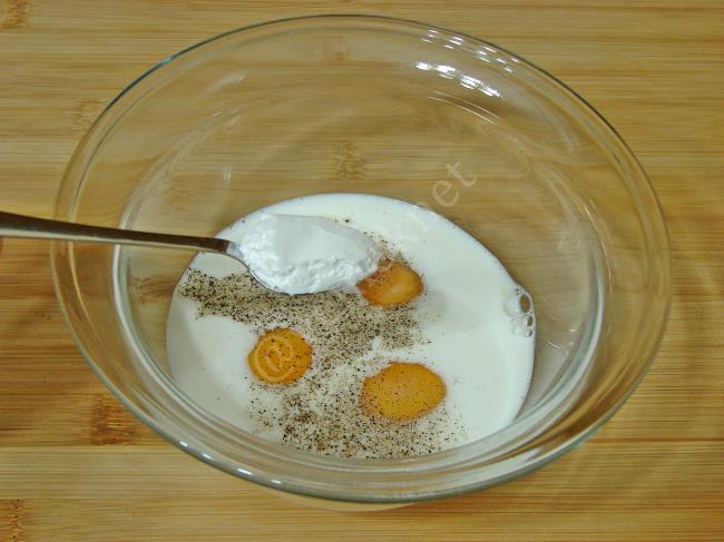 Kabartma Tozlu Omlet - Yapılışı (4/12) 