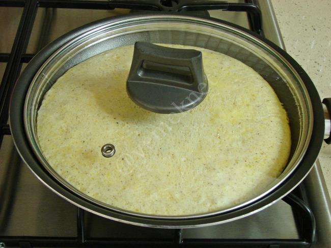 Kabartma Tozlu Omlet - Yapılışı (7/12) 