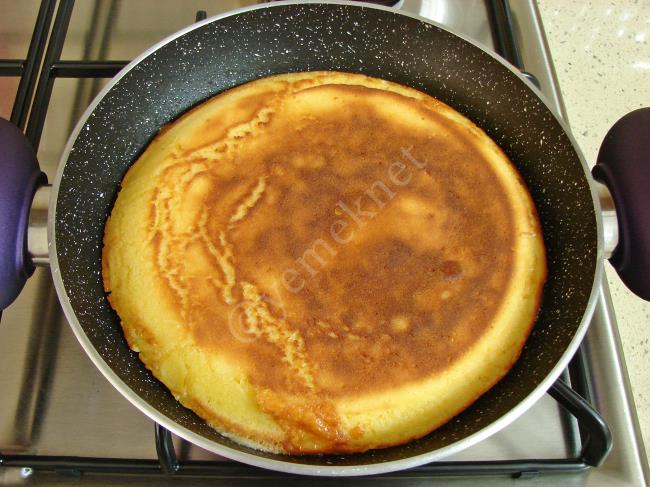 Kaşar Peynirli Mısır Ekmeği - Yapılışı (9/12) 