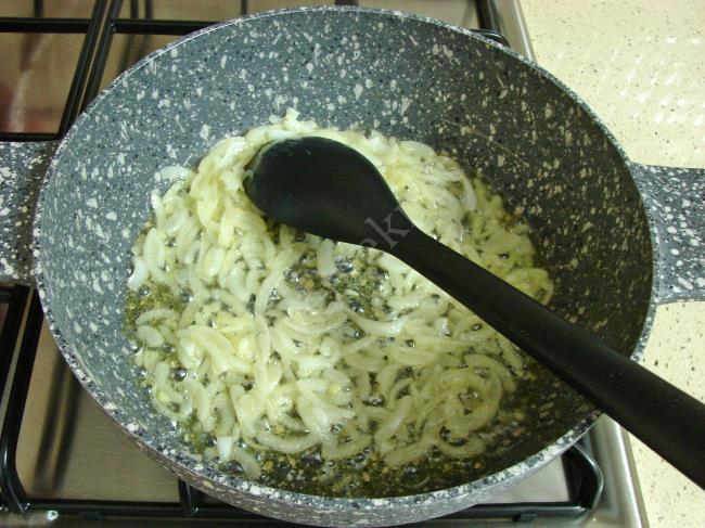 Nohutlu Bezelyeli Pilav - Yapılışı (4/12) 