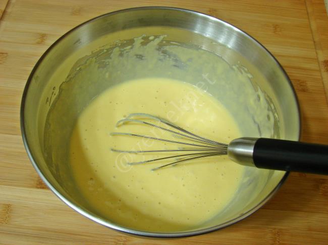 Pırasalı Mısır Unlu Kek - Yapılışı (6/12) 