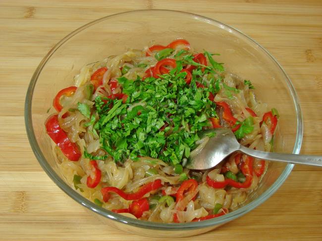 Pişmiş Soğan Salatası - Yapılışı (9/12) 