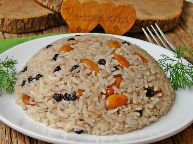 Mısırlı Biberli Pirinç Pilavı