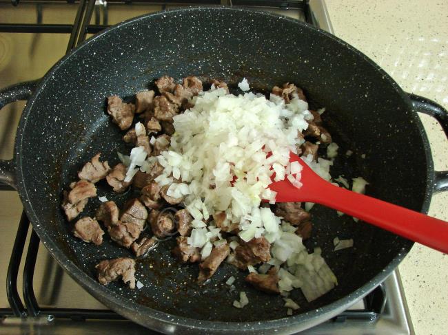 Etli Kapuska Yemeği - Yapılışı (3/12) 