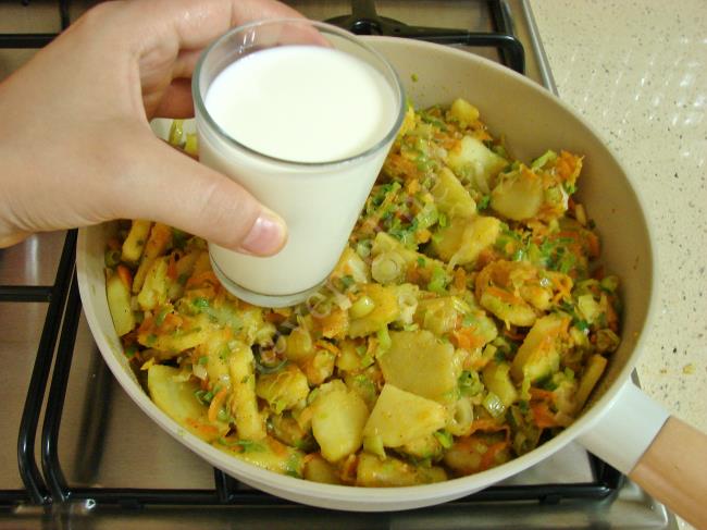 Pırasalı Patates Graten - Yapılışı (8/16) 