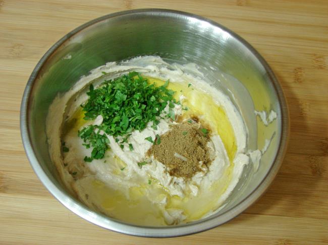 Tahinli Tarator - Yapılışı (5/8) 