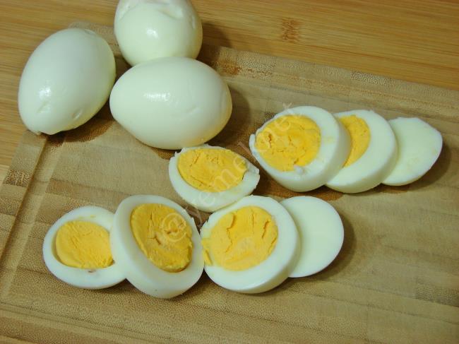 Tereyağlı Haşlanmış Yumurta - Yapılışı (3/12) 