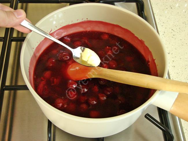 Vişneli Muhallebi - Yapılışı (12/16) 