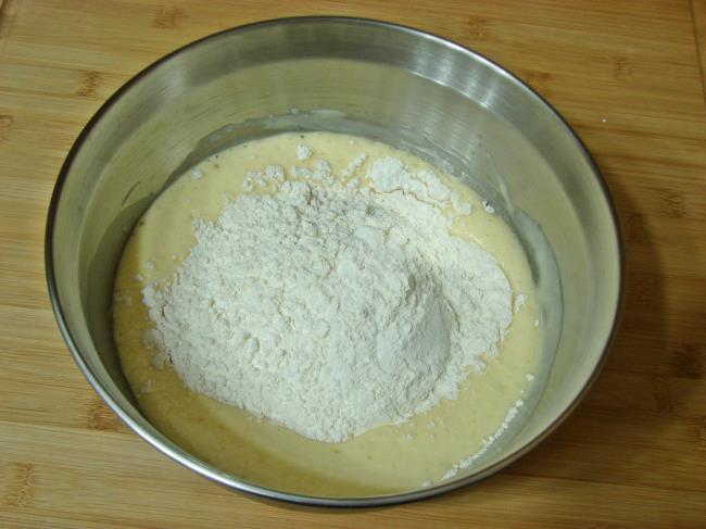 Karbonatlı Pişi - Yapılışı (4/12) 